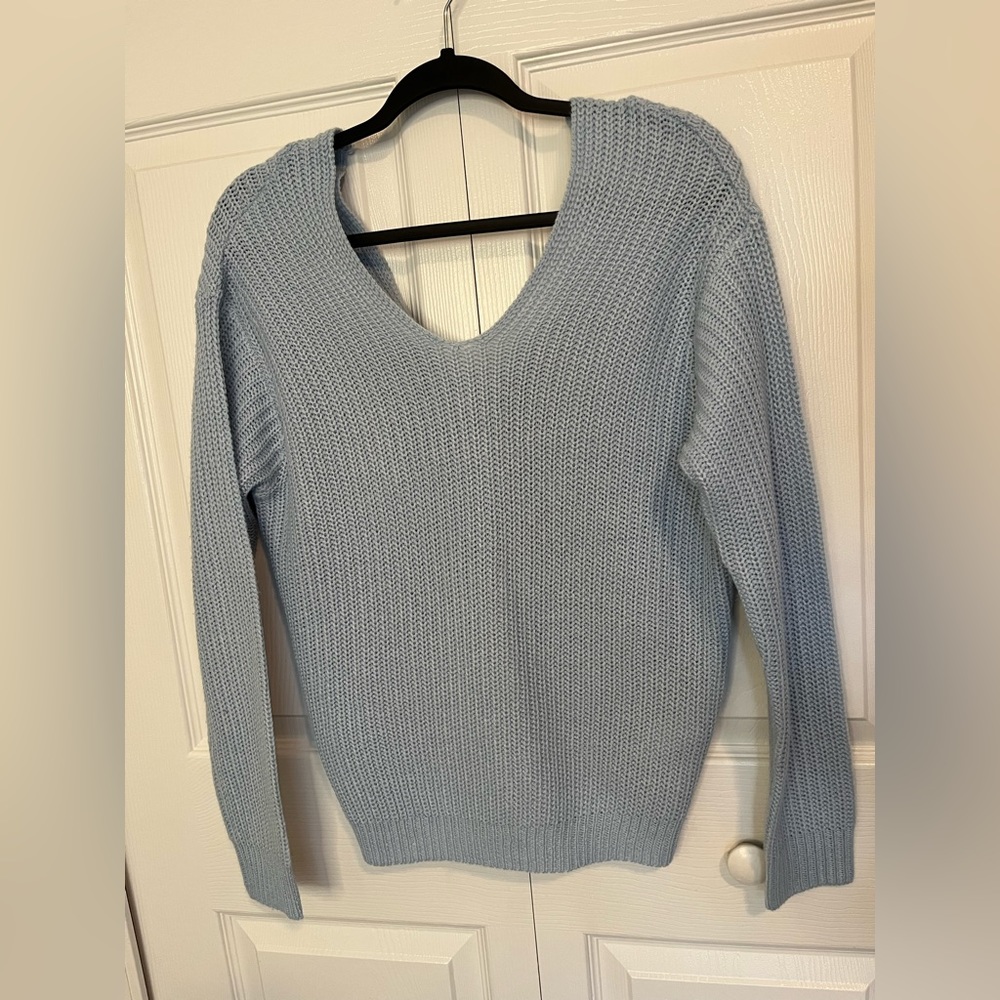 Urban‎ Heritage Baby Blue Sweater with Knot in Back size Small